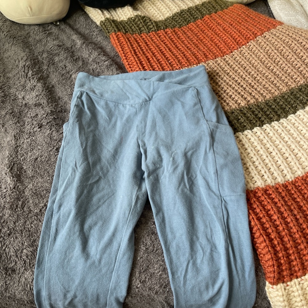 blue leggings in good condition size: L